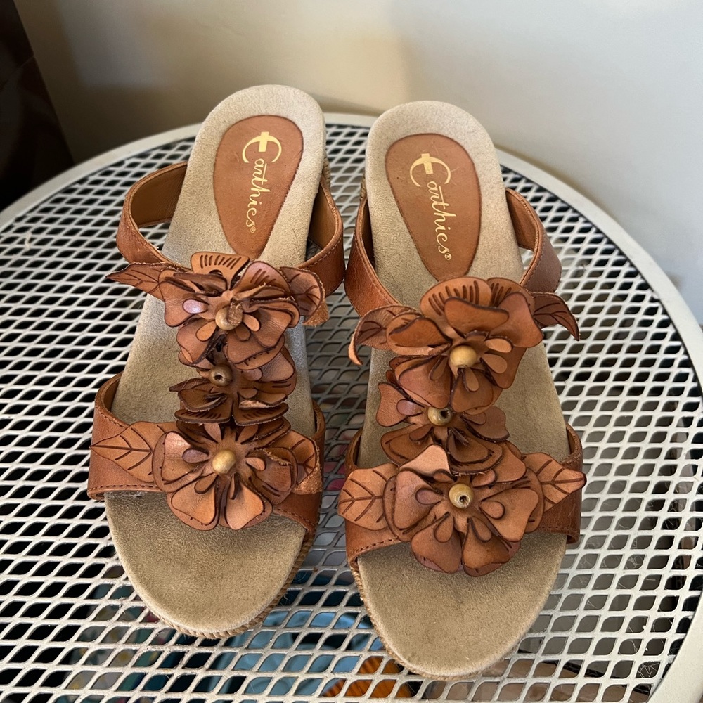 Earthies wedge sandals